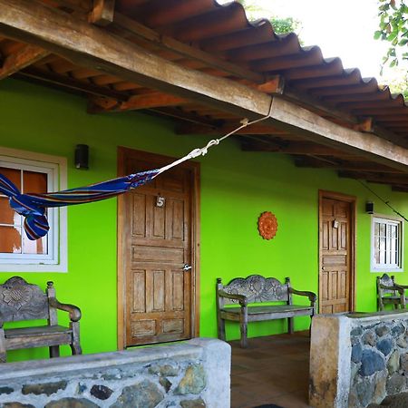 Hotel Oasis & Surf Camp Santa Catalina Exterior foto
