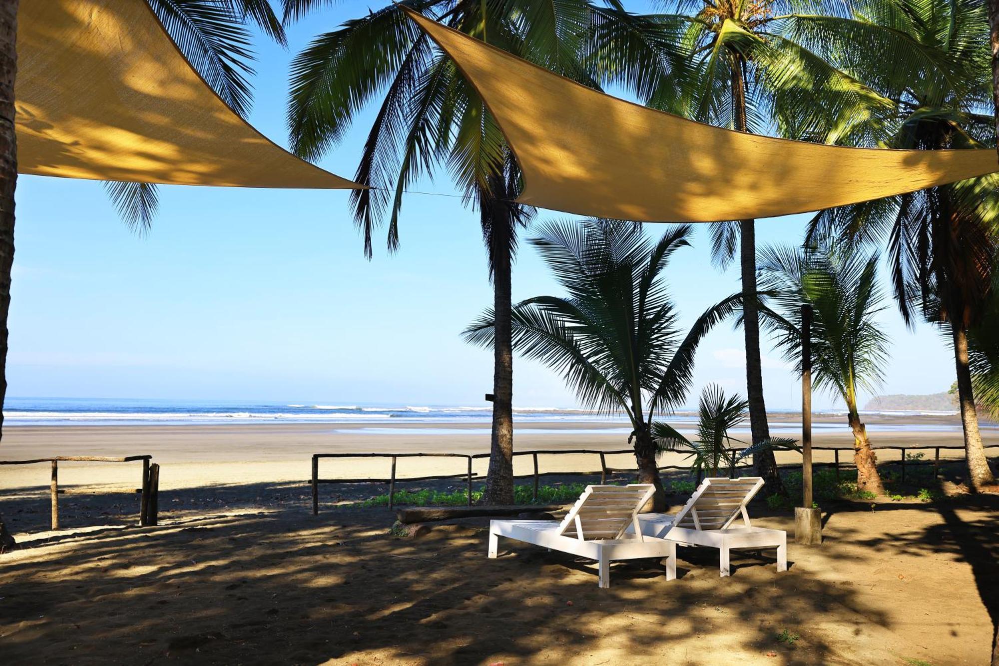 Hotel Oasis & Surf Camp Santa Catalina Exterior foto