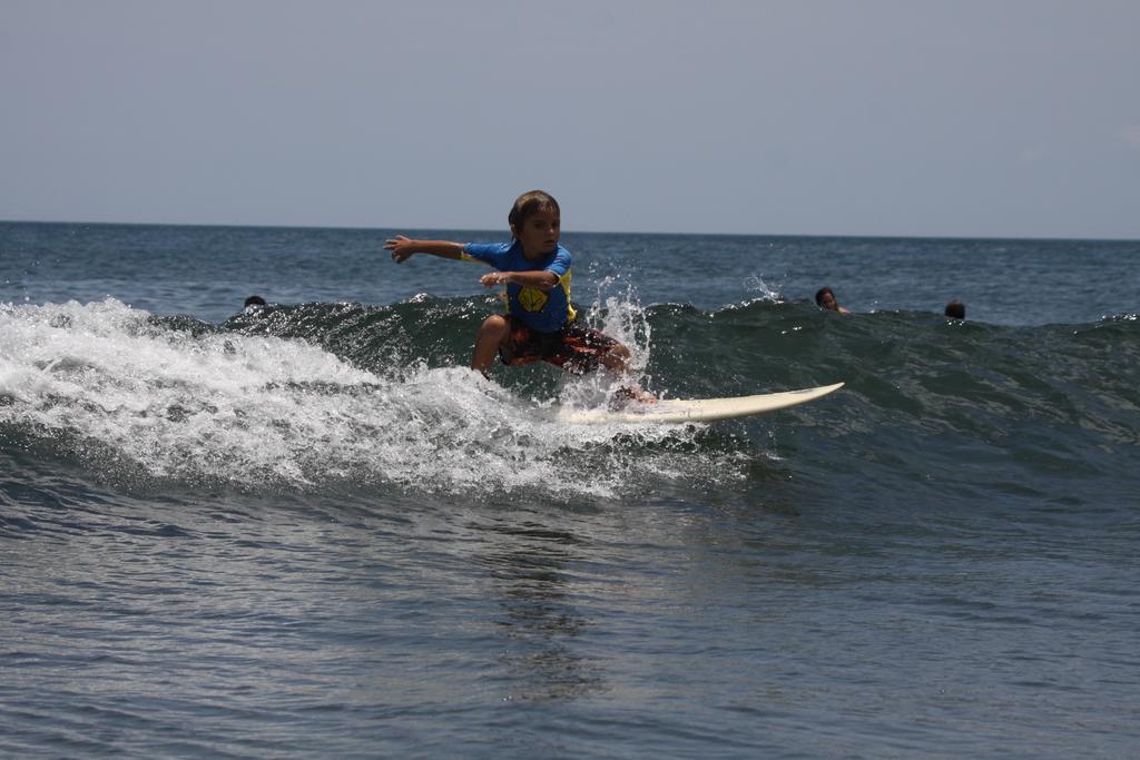 Hotel Oasis & Surf Camp Santa Catalina Exterior foto